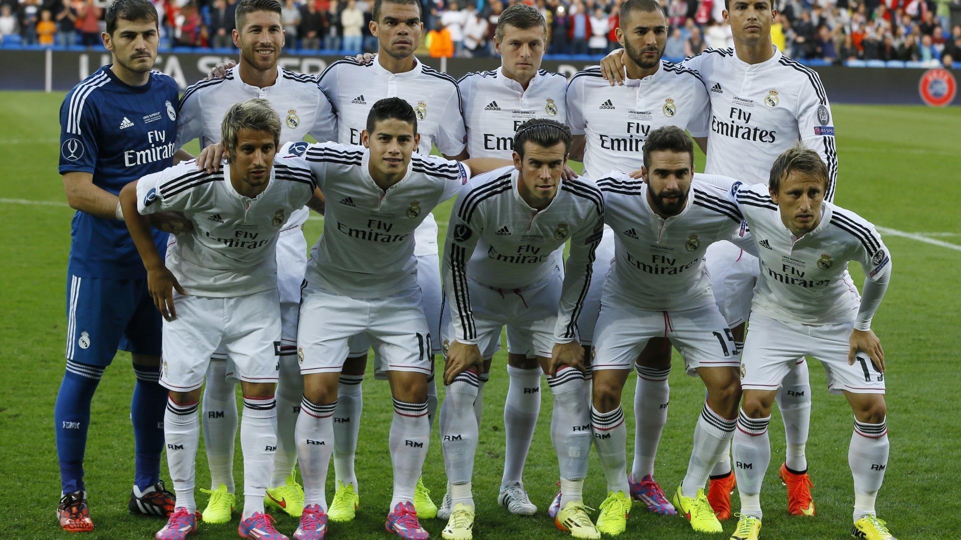 湖人队士气高昂，誓夺季后赛门票，湖人主场时隔8年再迎季后赛