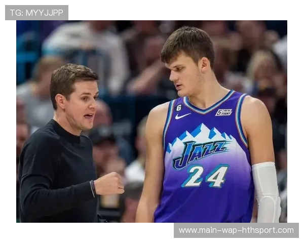 爵士队年轻球员表现抢眼，期待未来辉煌，爵士队主力球员
